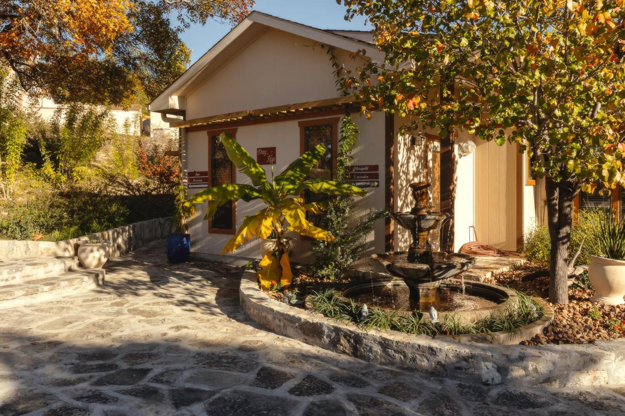 Blair House Inn And Spa Wimberley Exterior photo